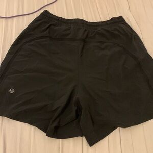 men’s medium lululemon shorts